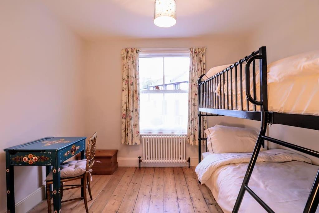 Cute Cottage 5 Min Walk From Cafes Station And Sea Hastings Exterior photo